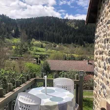 Dans Un Village De Caractere Сasa de vacaciones *
