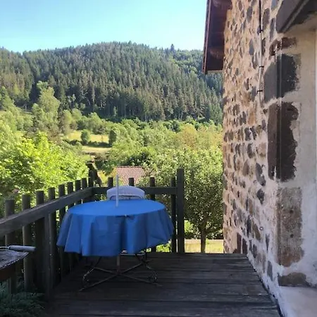 Сasa de vacaciones Dans Un Village De Caractere