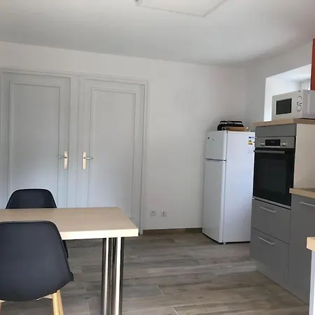 Сasa de vacaciones Dans Un Village De Caractere *